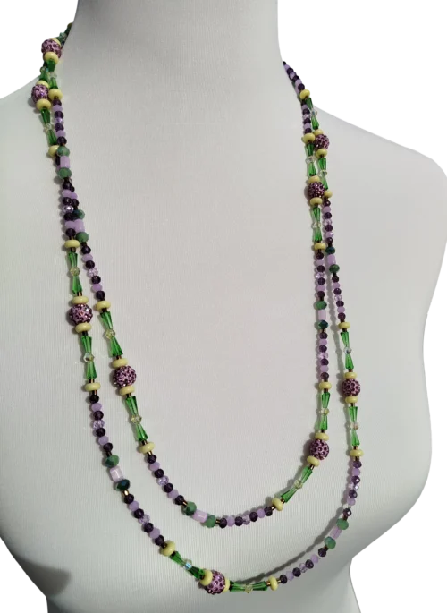 lila grün perlenkette in violett und smaragd