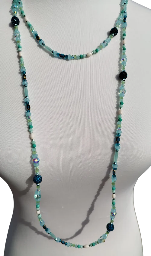 meeresglanz perlenkette – handgefertigtes statement in aquamarin und mitternacht