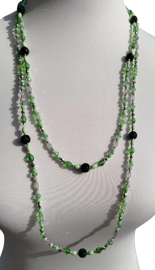 waldgrün perlenkette – handgefertigtes statement in smaragd und moosgrün