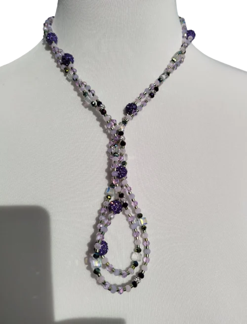 mitternachts flieder perlenkette – handgefertigtes statement in violett und kristall